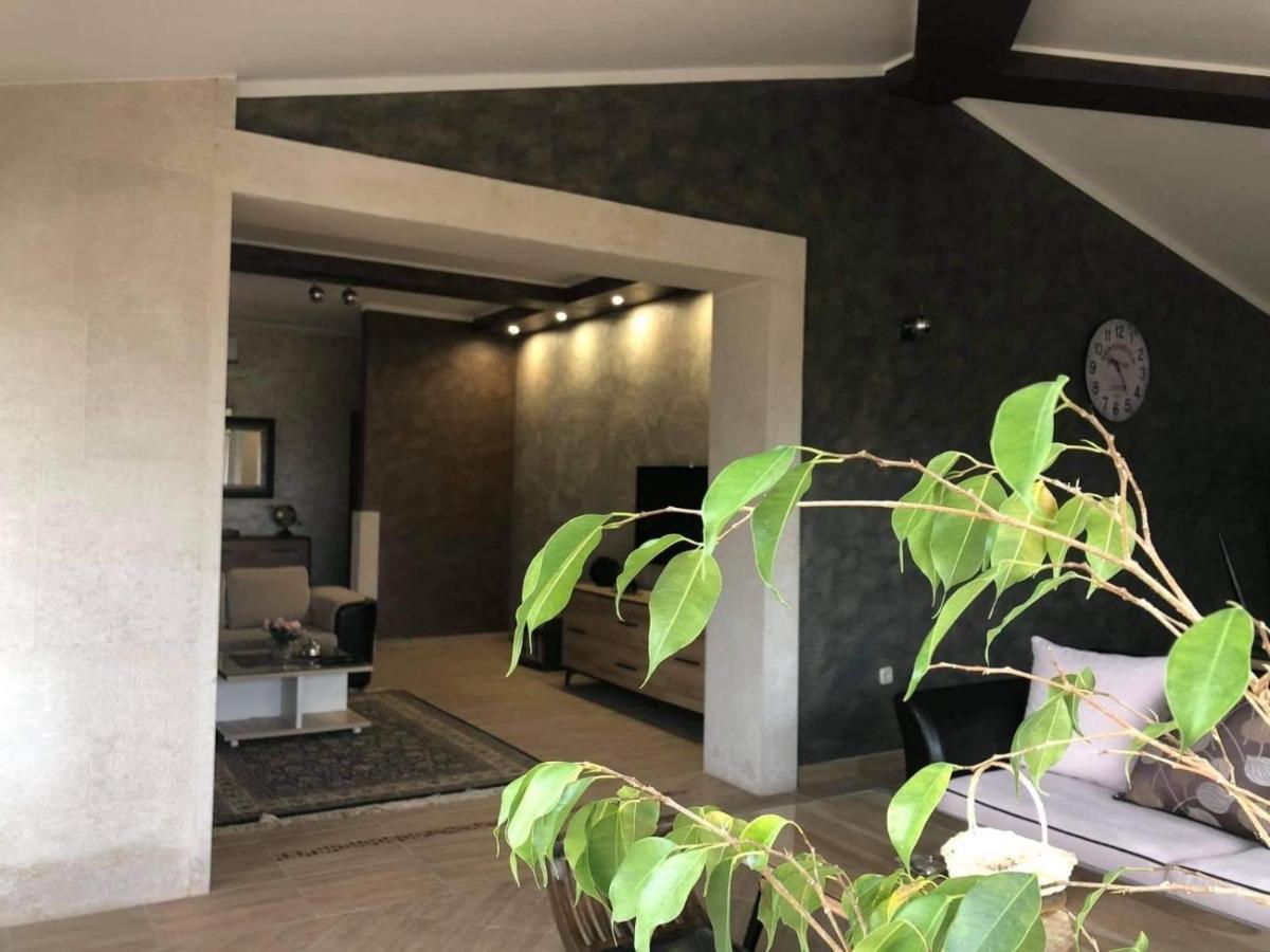 Villa Zafirah Pula Exterior foto